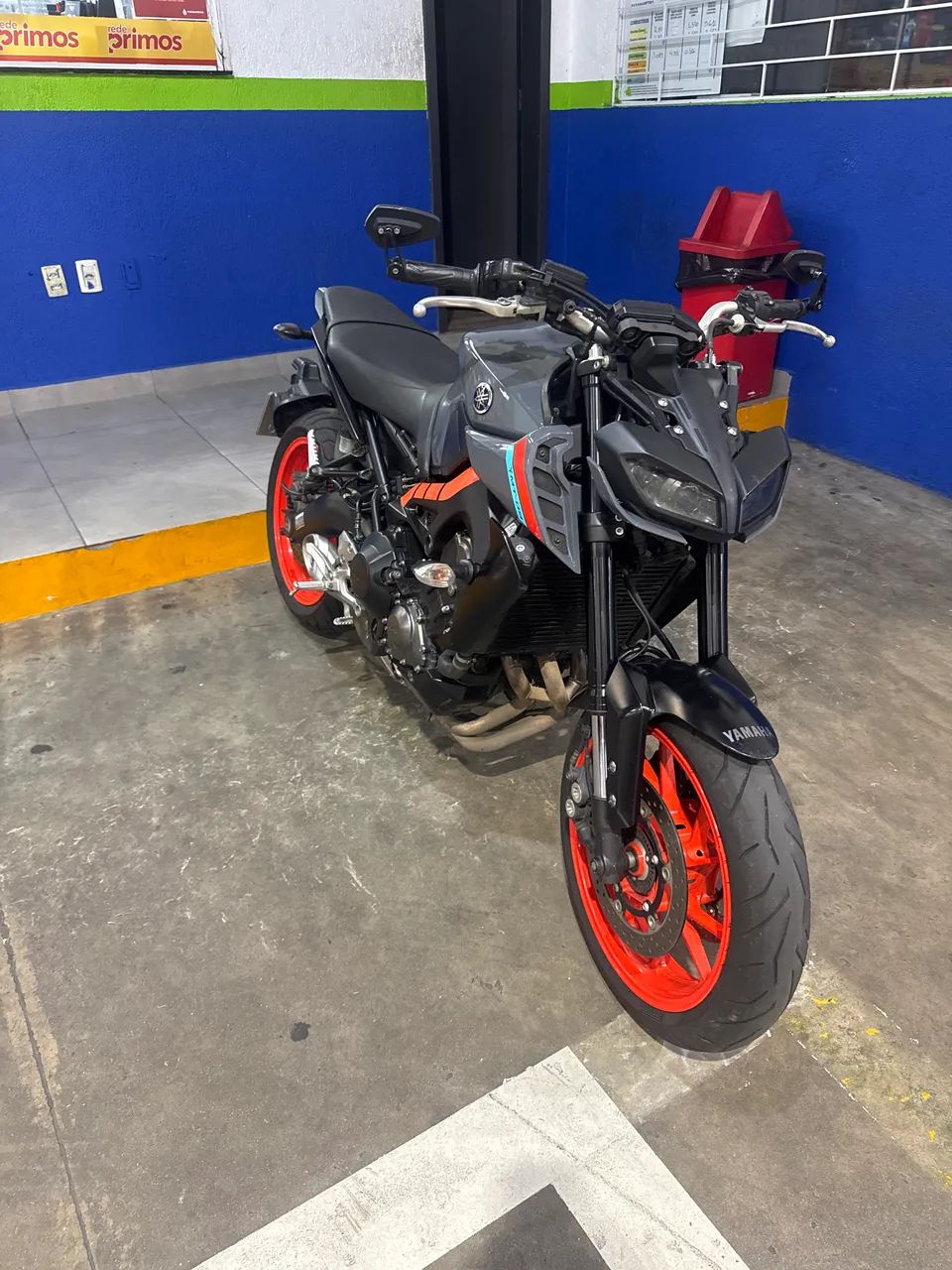MT 09 - Foto 2