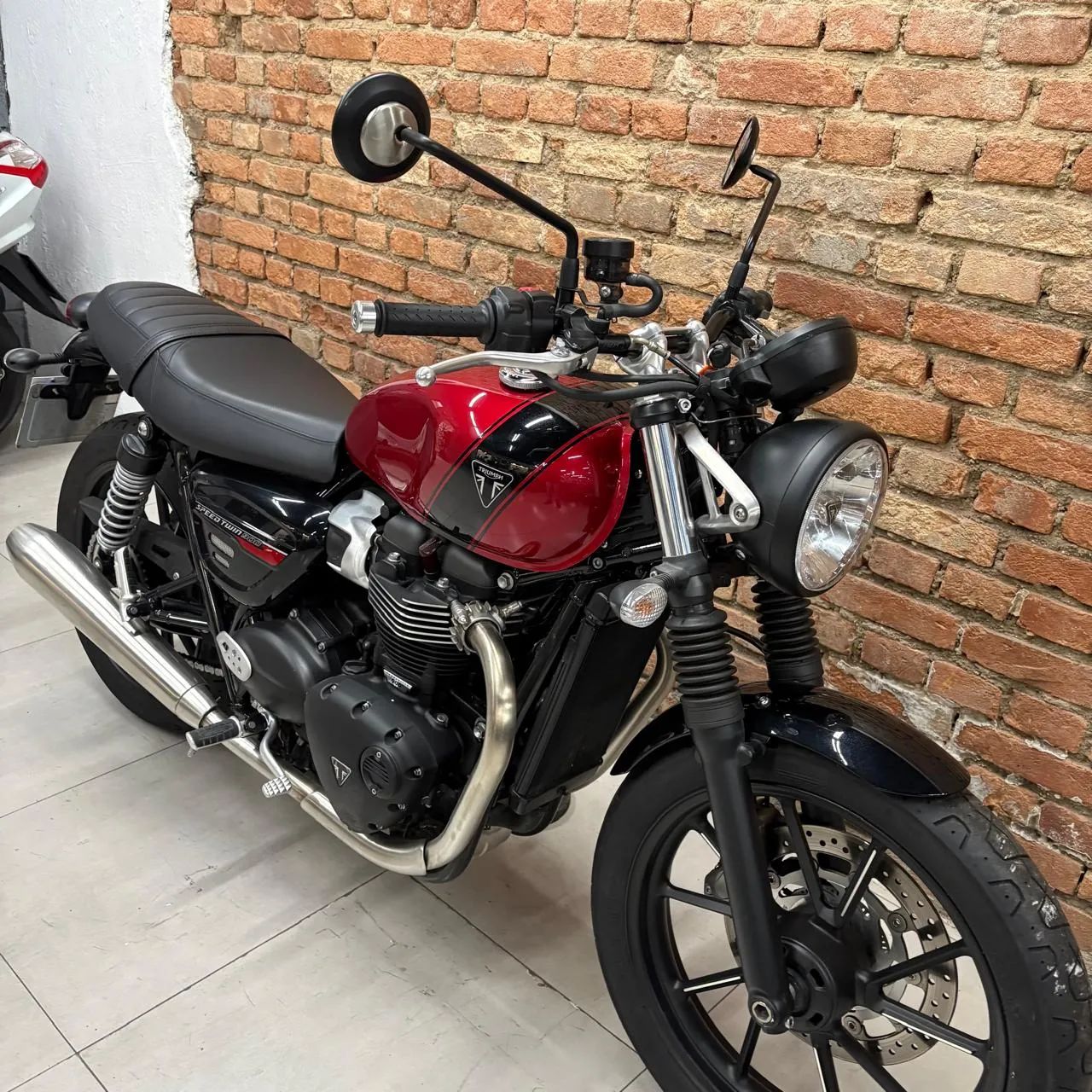 Triumph Speed Twin 900cc - Foto 2
