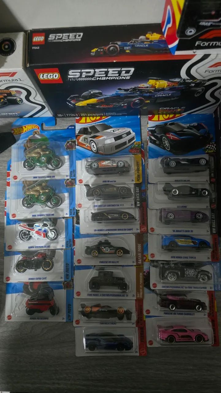 Hot Wheels de 25 a 100 reais - Hobbies e coleções - Vila