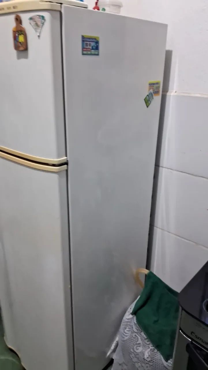 Refrigerador/geladeira duplex Electrolux 