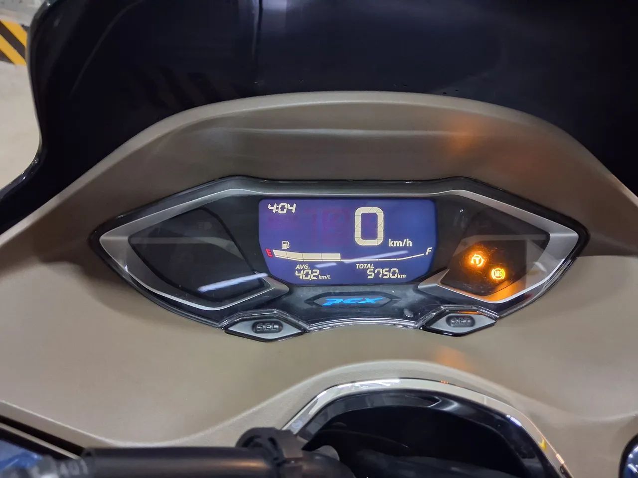 PCX 160 DLX 2025 - Foto 5