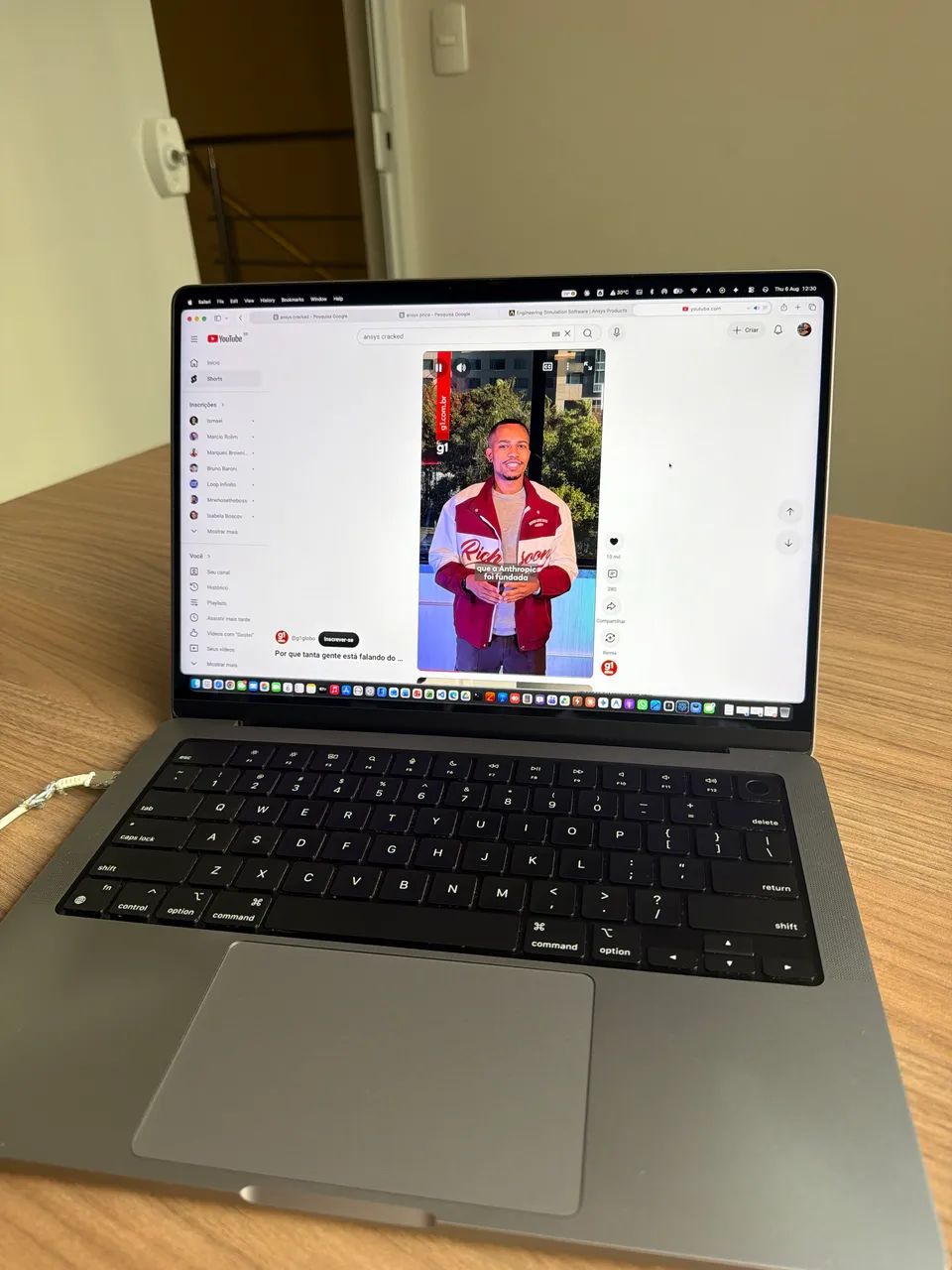 MacBook Pro 14 M2 Pro 16GB de RAM SSD 512GB - Foto 2