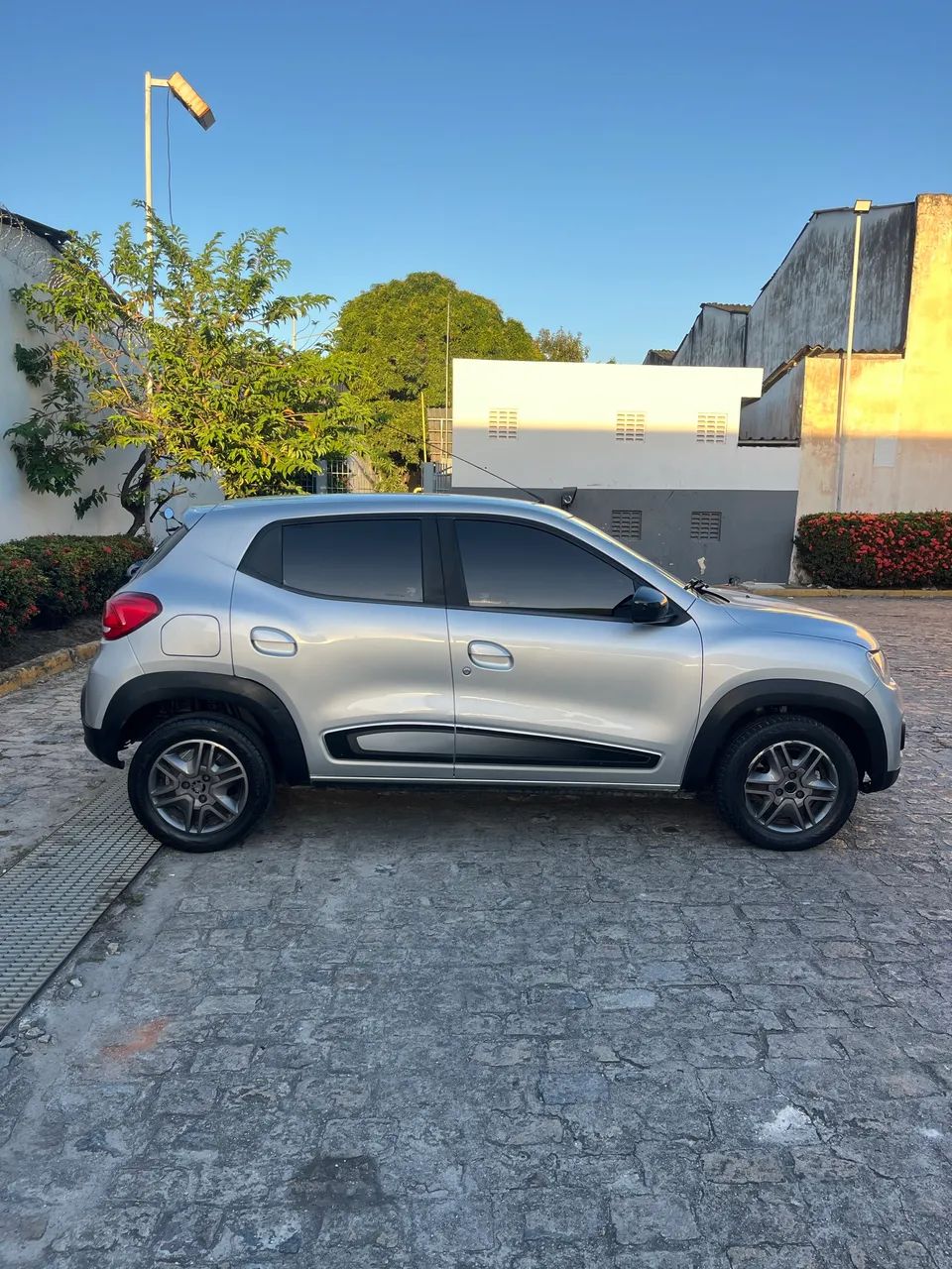 Renault Kwid Intense 1.0 Flex 12V 5P Mec. 2018 - Foto 4