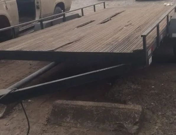 carreta plataforma para transporte de veículos 