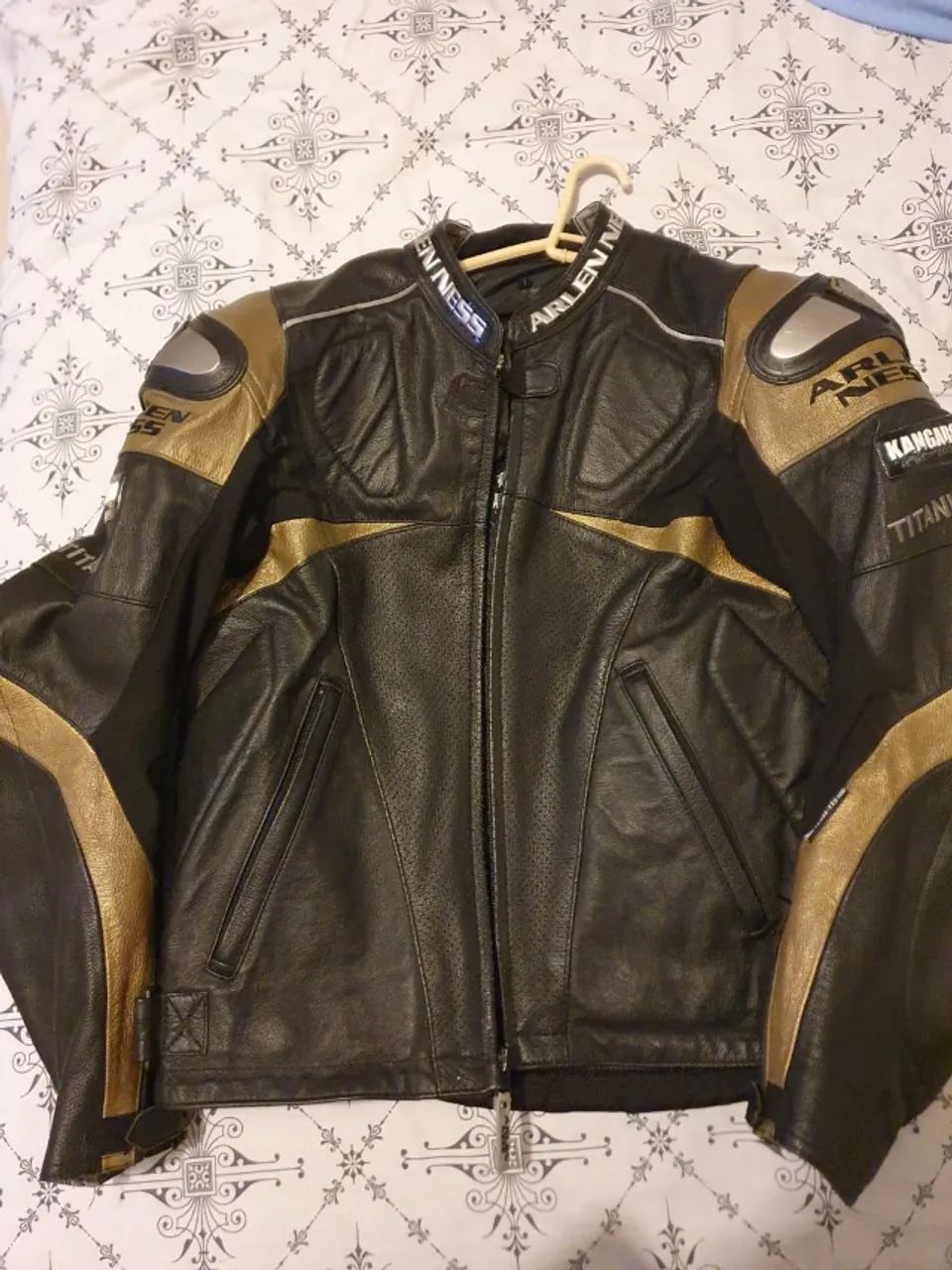 Jaqueta Arlen Ness Titanium Couro de Kanguru - Tamanho 52 - Roupas