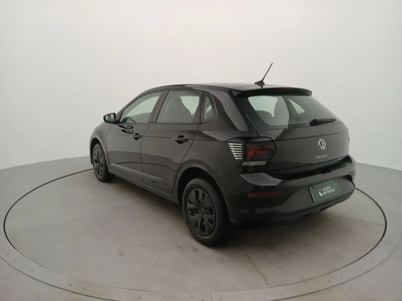 Volkswagen Polo Track 1.0 Flex 12V 5p, foto 3 de 18