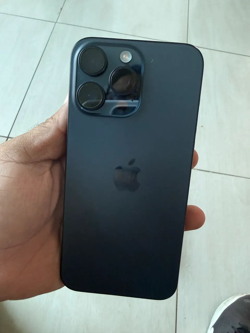 iPhone 15 pro Max - Foto 2