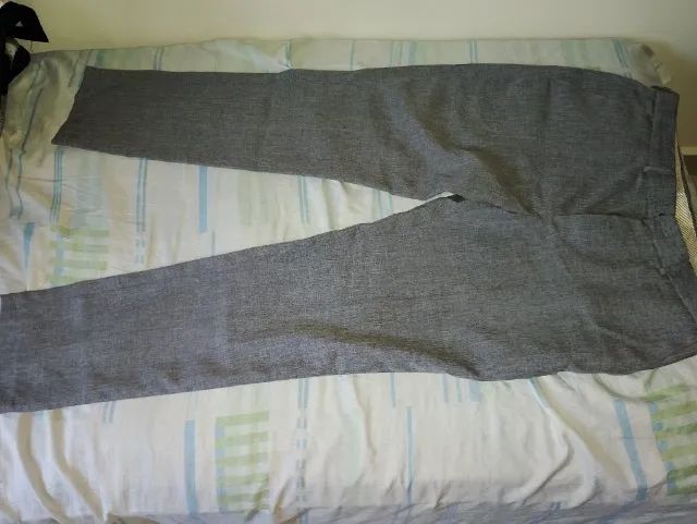 Calça de terno Cinza nova - Foto 2