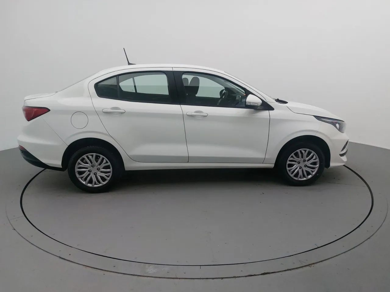 Fiat Cronos 1.3 8V Flex, foto 6 de 18