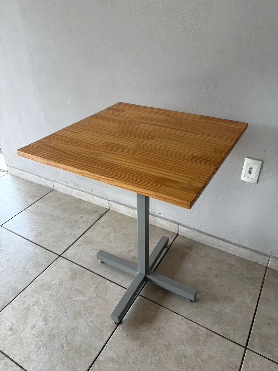 Mesa 60x60