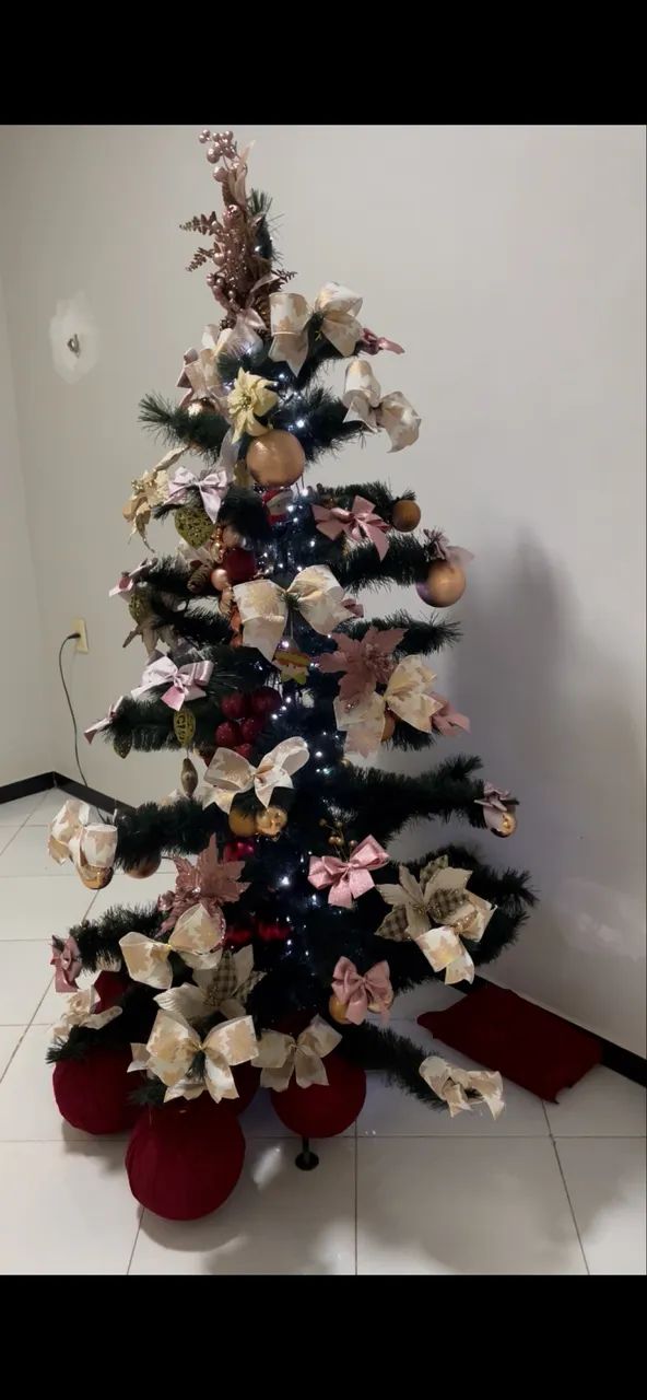 Árvore de Natal com todos os acessórios  - Foto 4