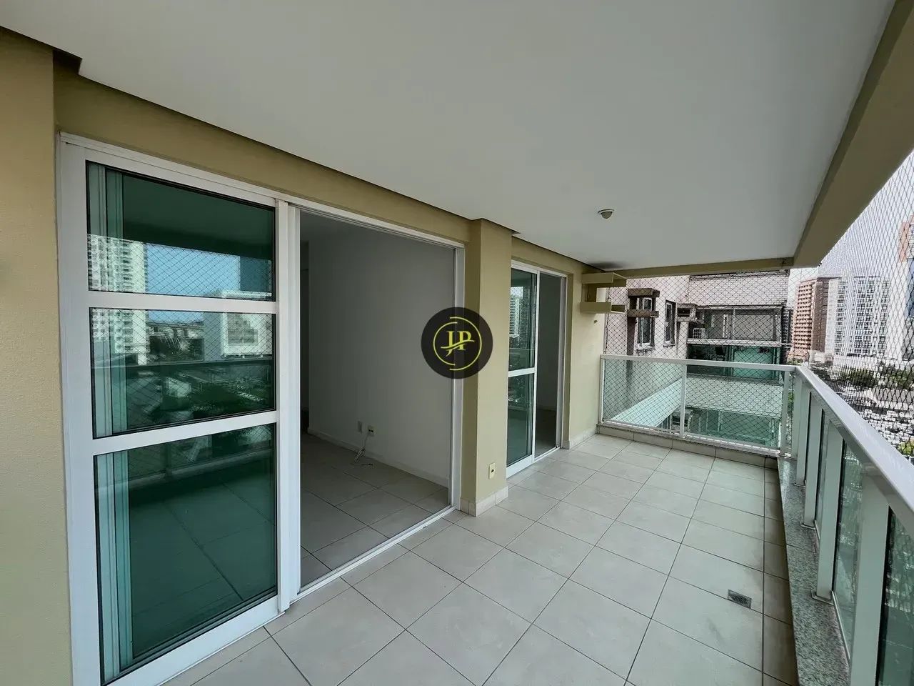 ENSEADA DO SUÁ | 2 QUARTOS COM SUÍTE | CONDOMÍNIO CLUBE - Foto 4
