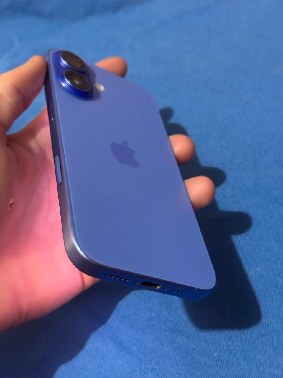iPhone 16 256gb todo original sem detalhes de uso 90% bateria