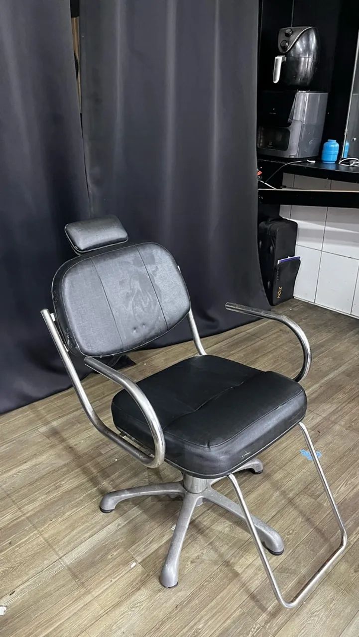 Cadeira de barbearia pra sair hoje  - Foto 2