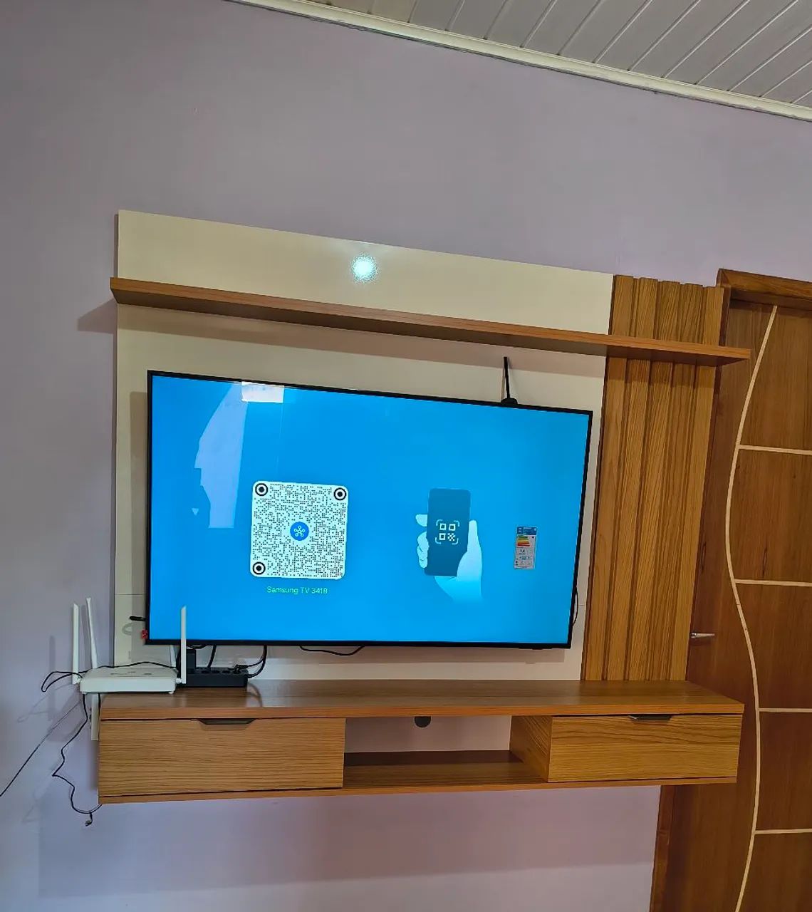 Painel Home Rack Suspenso para TV até 60 polegadas 