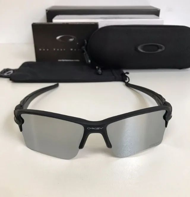 óculos de sol oakley flak 2.0 prata - Foto 3