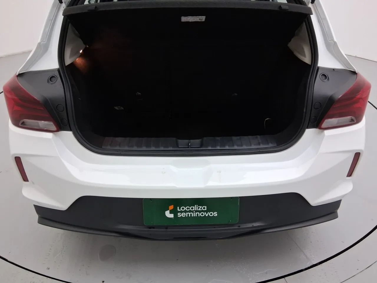 Chevrolet Onix Hatch 1.0 12V Flex Mec. 4P, foto 9 de 18