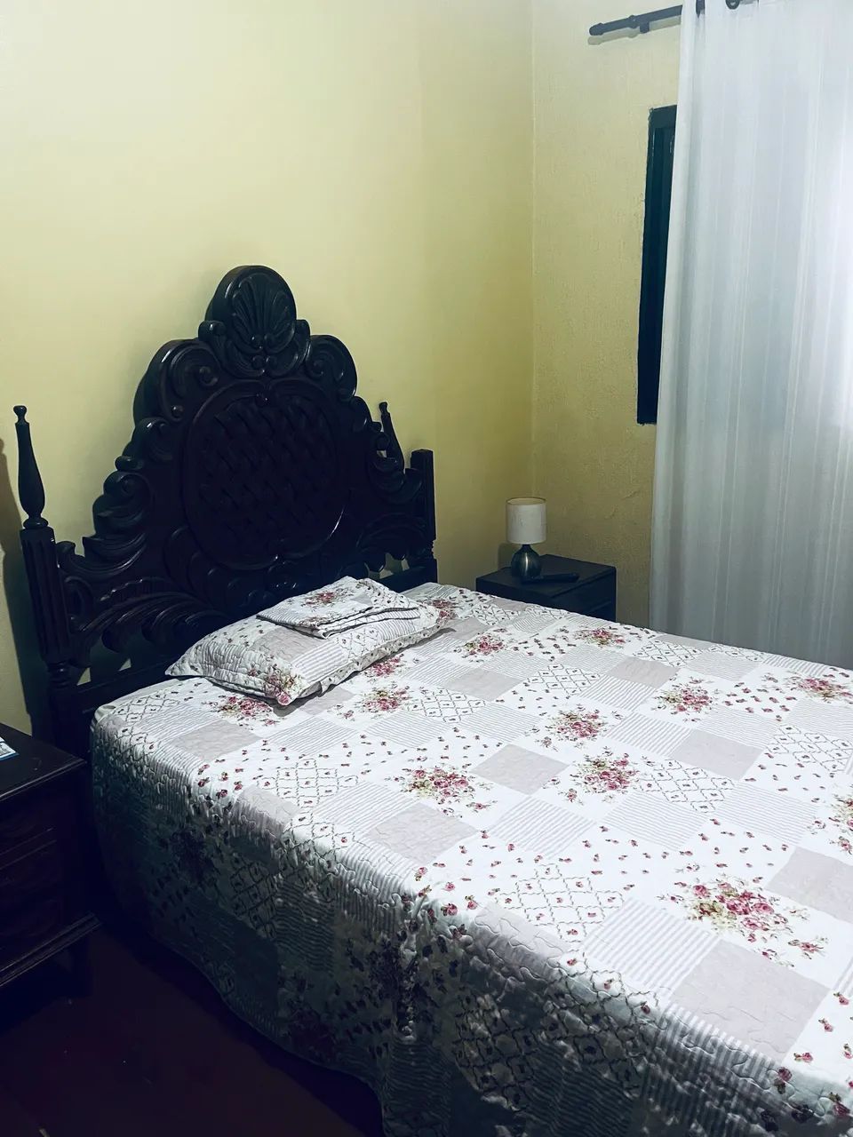 Cama madeira maciça com colchão  - Foto 2