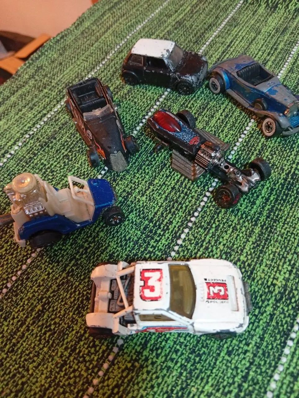 Seis Hotwheels fundo metal  - Foto 3