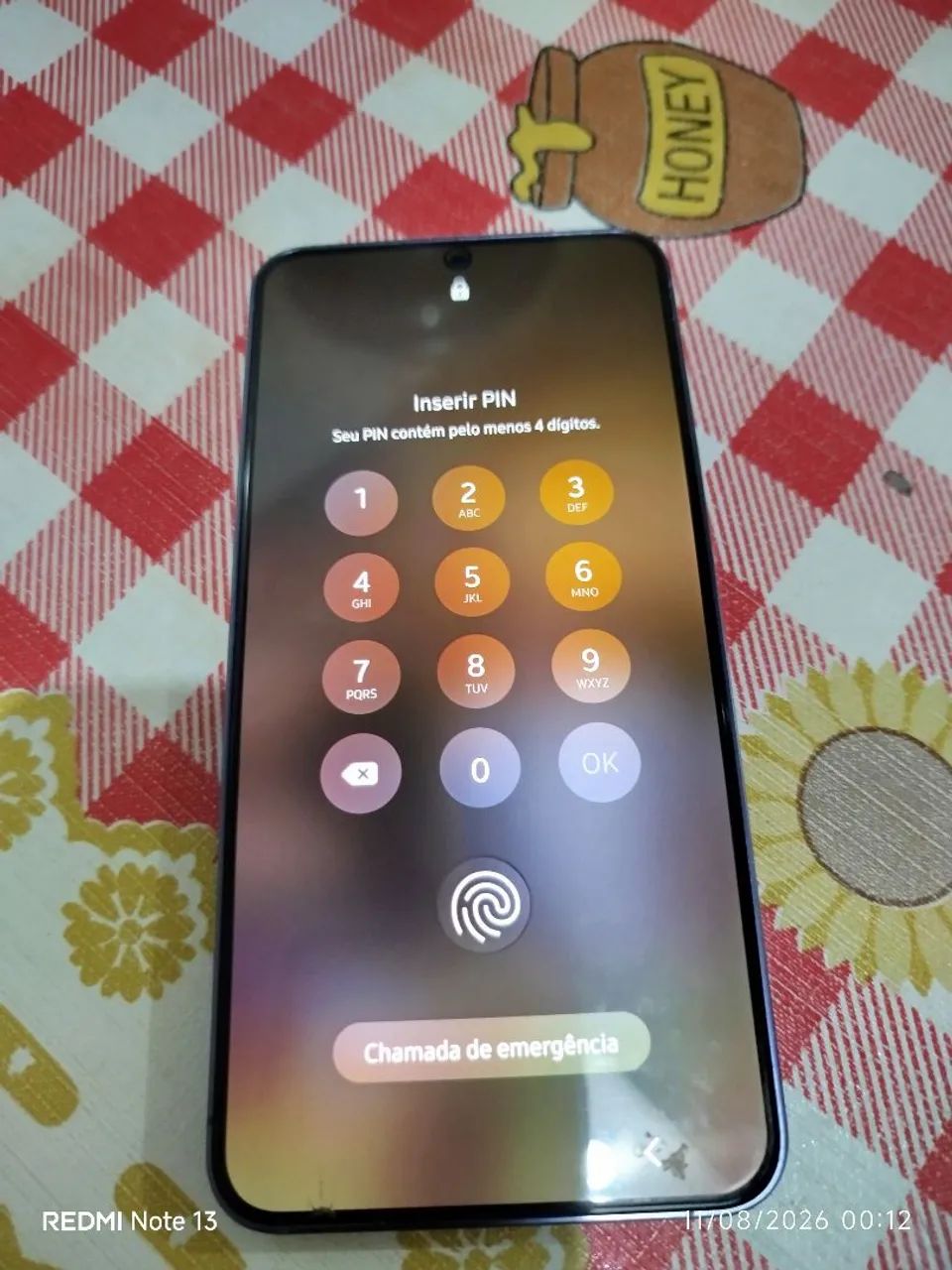 Vendo um celular S24, semi-novo 