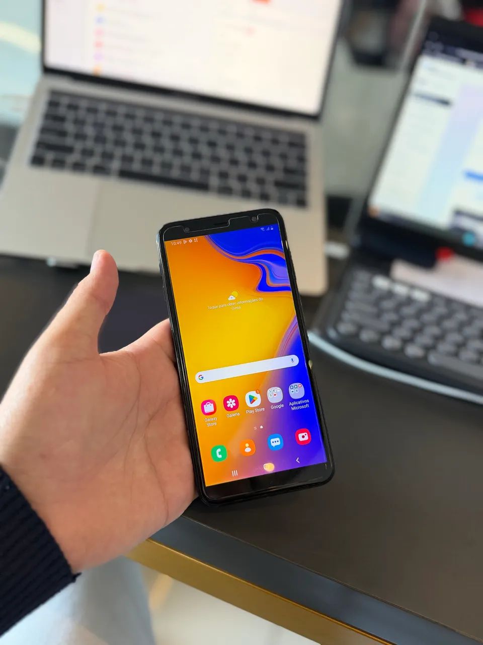 Celular Samsung j6 plus 