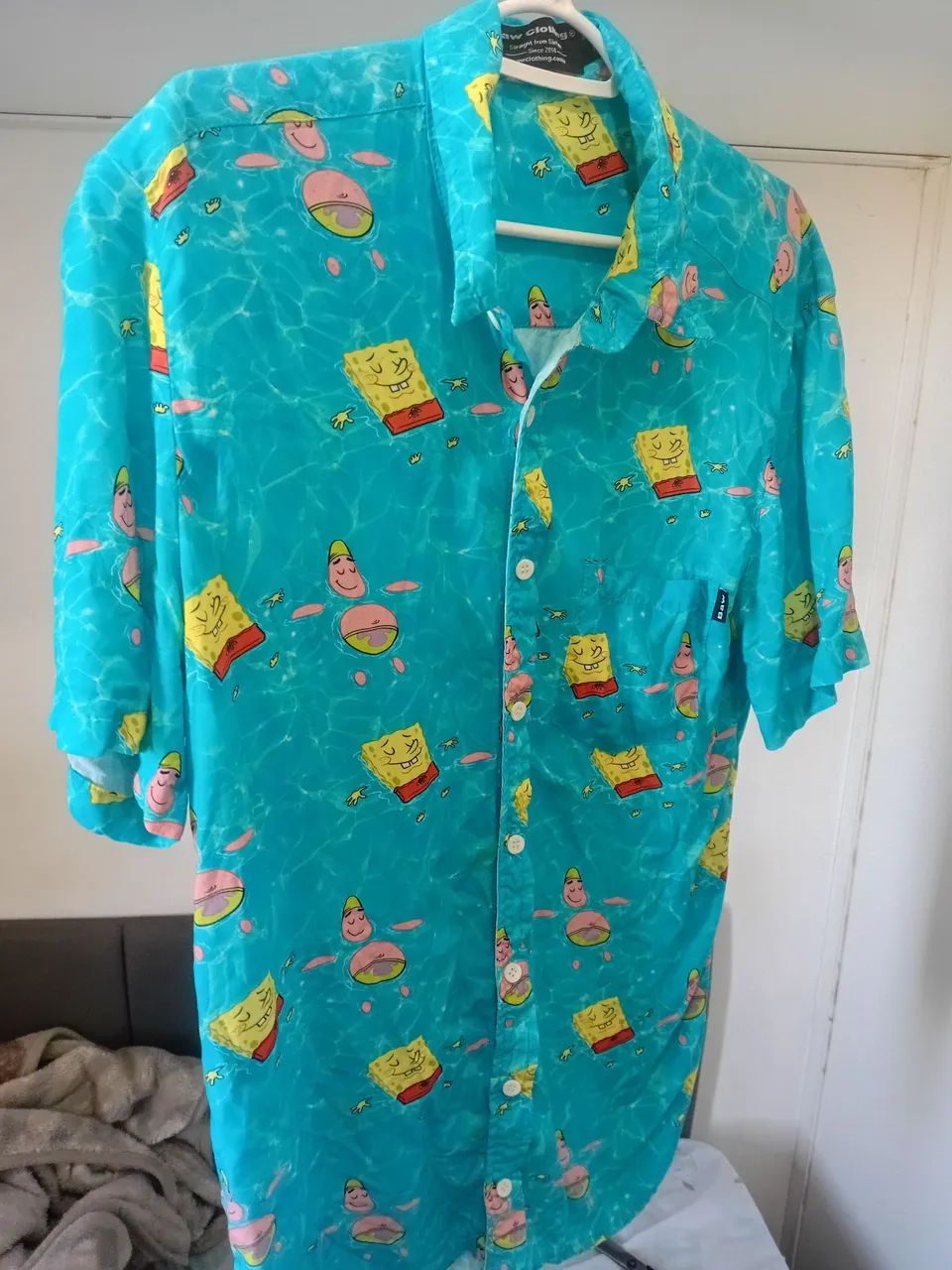 Camisa havaiana baw bob esponja - Foto 4