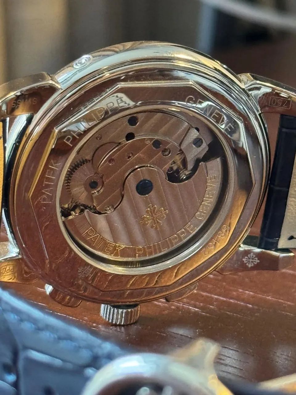 Patek Philippe Perpetual Calendar Chronograph - Foto 3