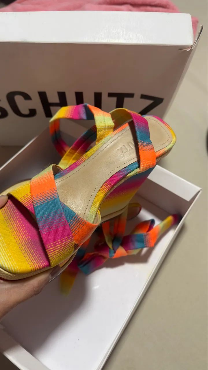 Sandália Schutz - Foto 3