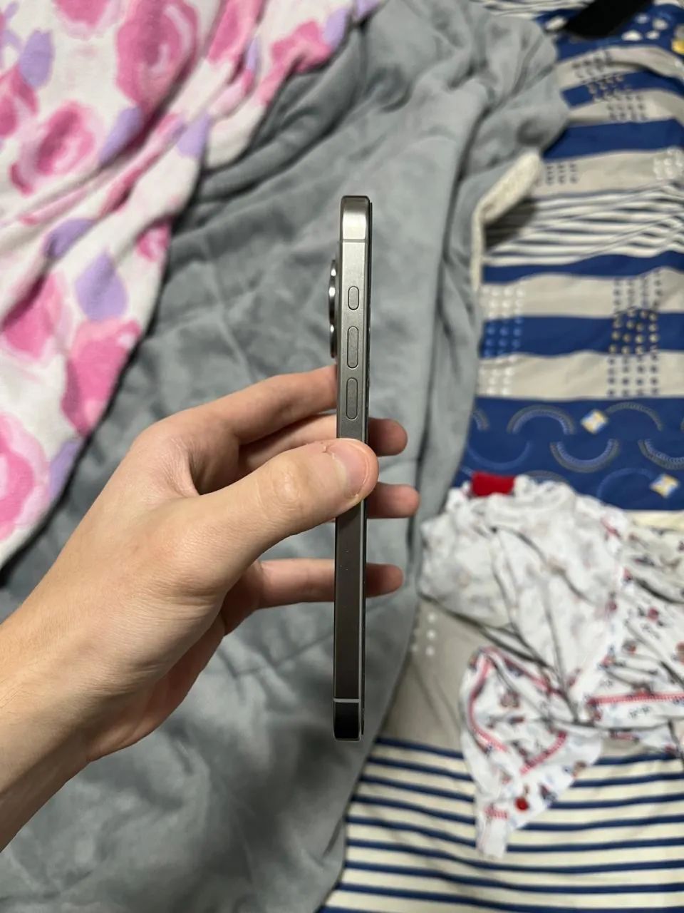 iPhone 15 Pro Max - 256GB - Foto 2