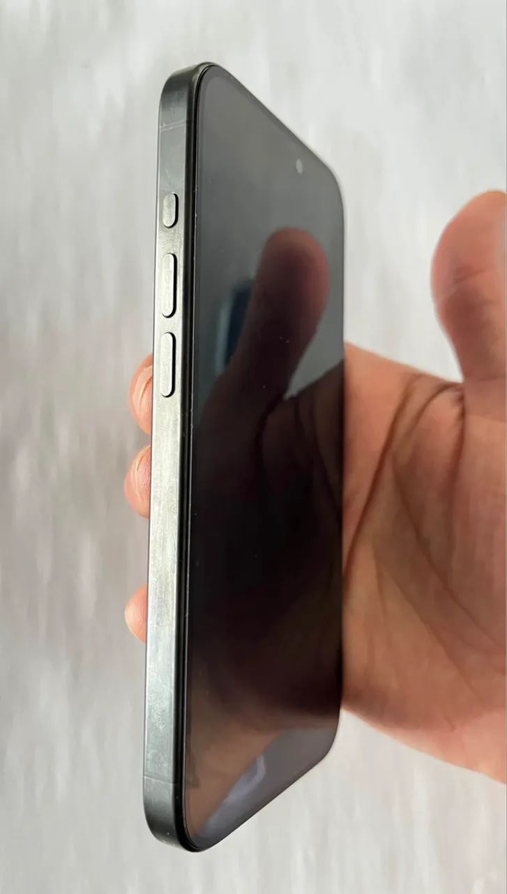 iPhone 15 Pro - Foto 2