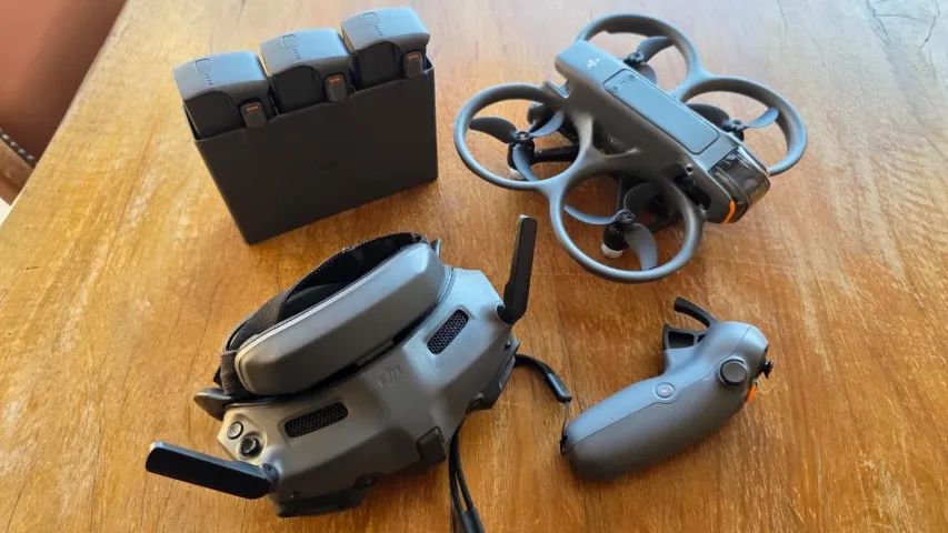 DJI Avata 2 Combo(3 Baterias) - Completo + Acessórios Extras - Foto 4