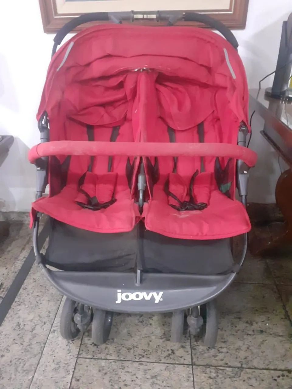 Carrinho para dois bebês 