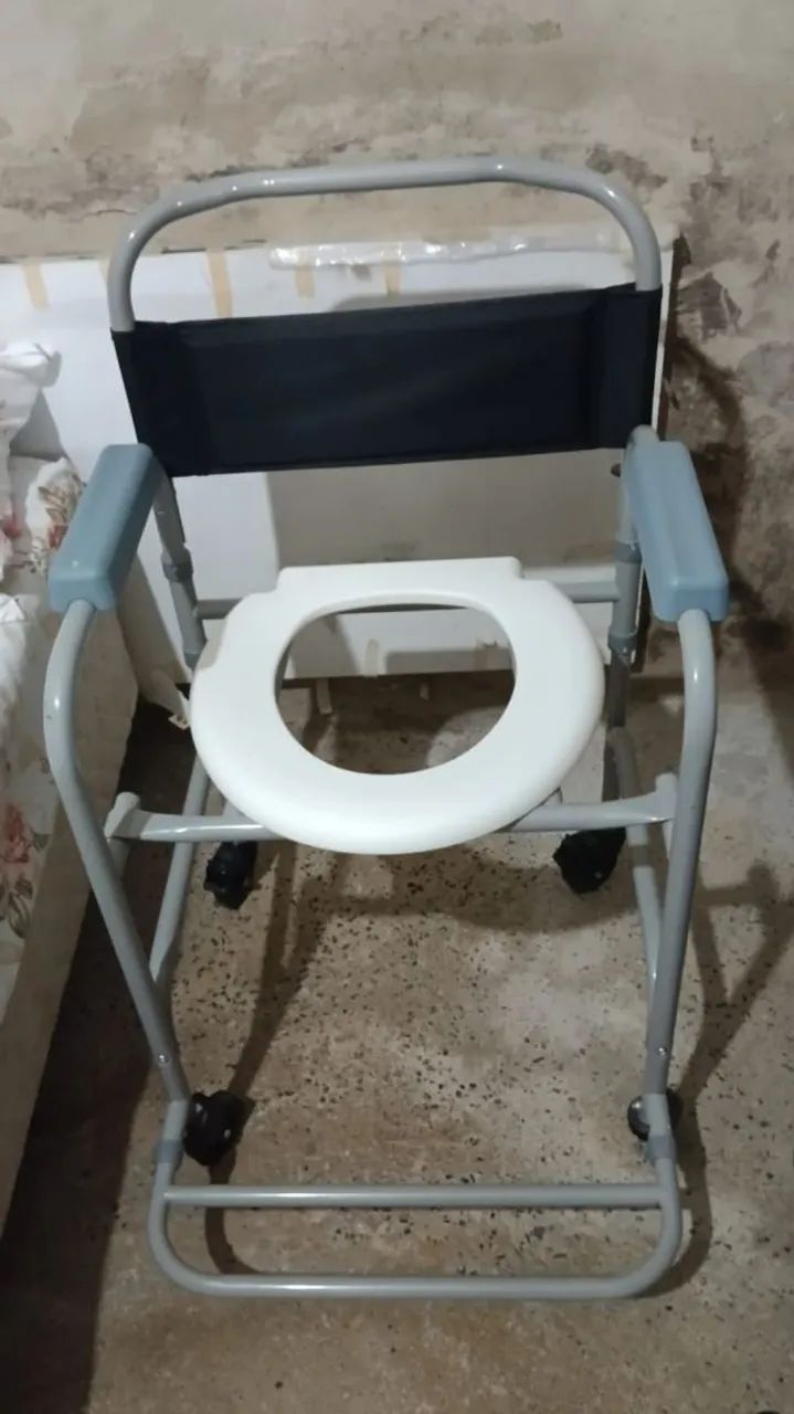 Cadeira de banho para idoso 