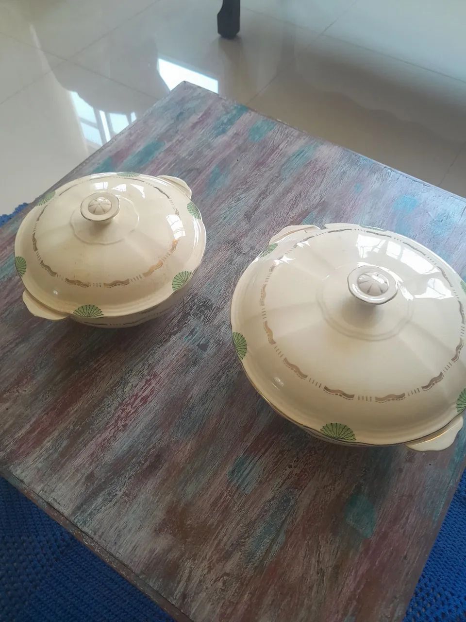 Jogo de jantar antigo