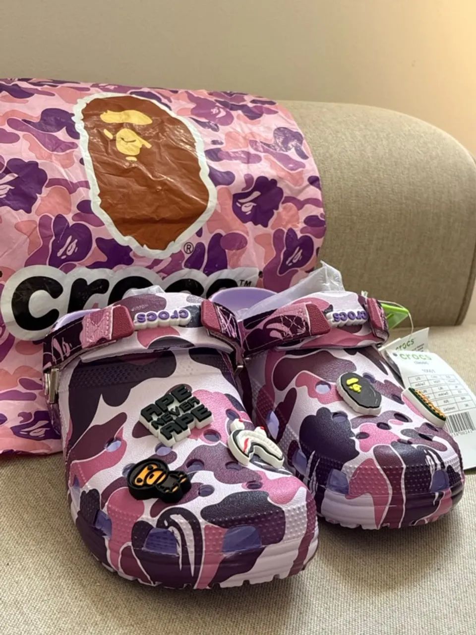 Crocs Bape Classic Camuflado - Foto 2