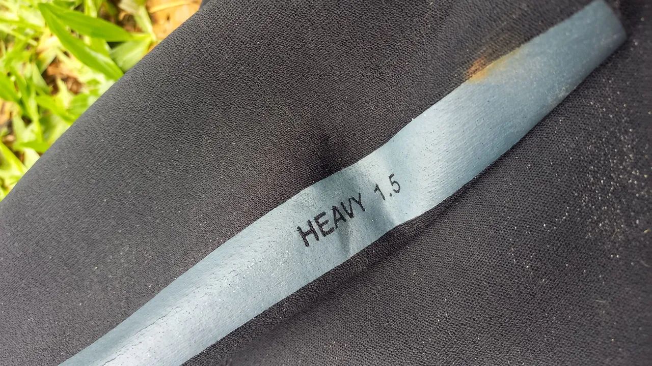 Mais de neoprene, surf e natação.  - Foto 2