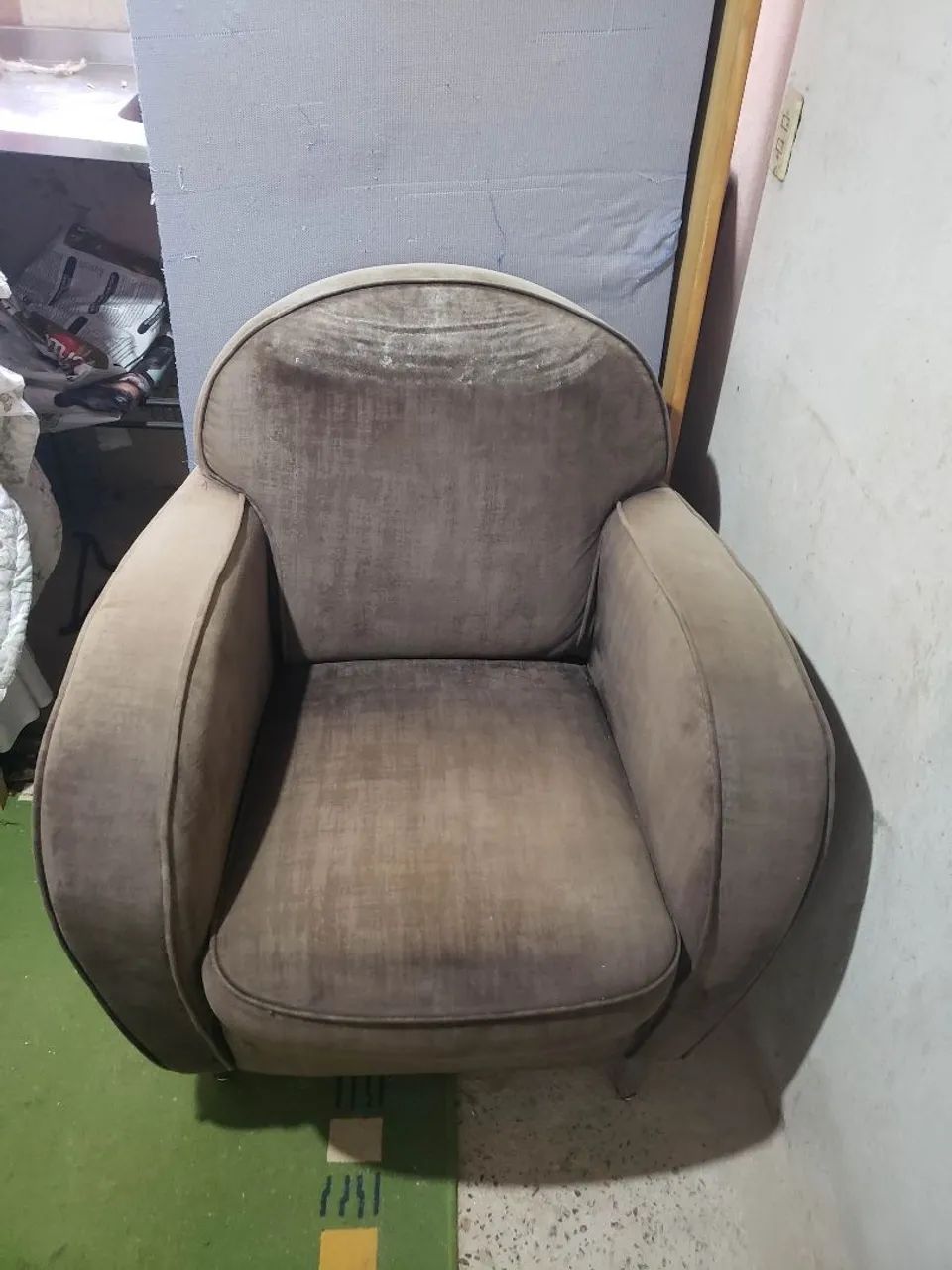 Armchair and Footrest467353976565278720