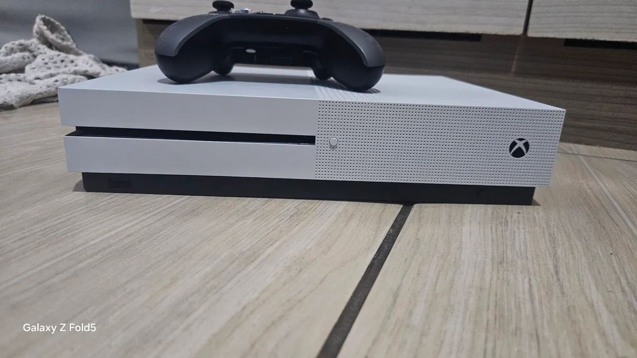? XBOX ONE S 1TB ? COMPLETO E PRONTO PARA JOGAR! ? - Foto 2