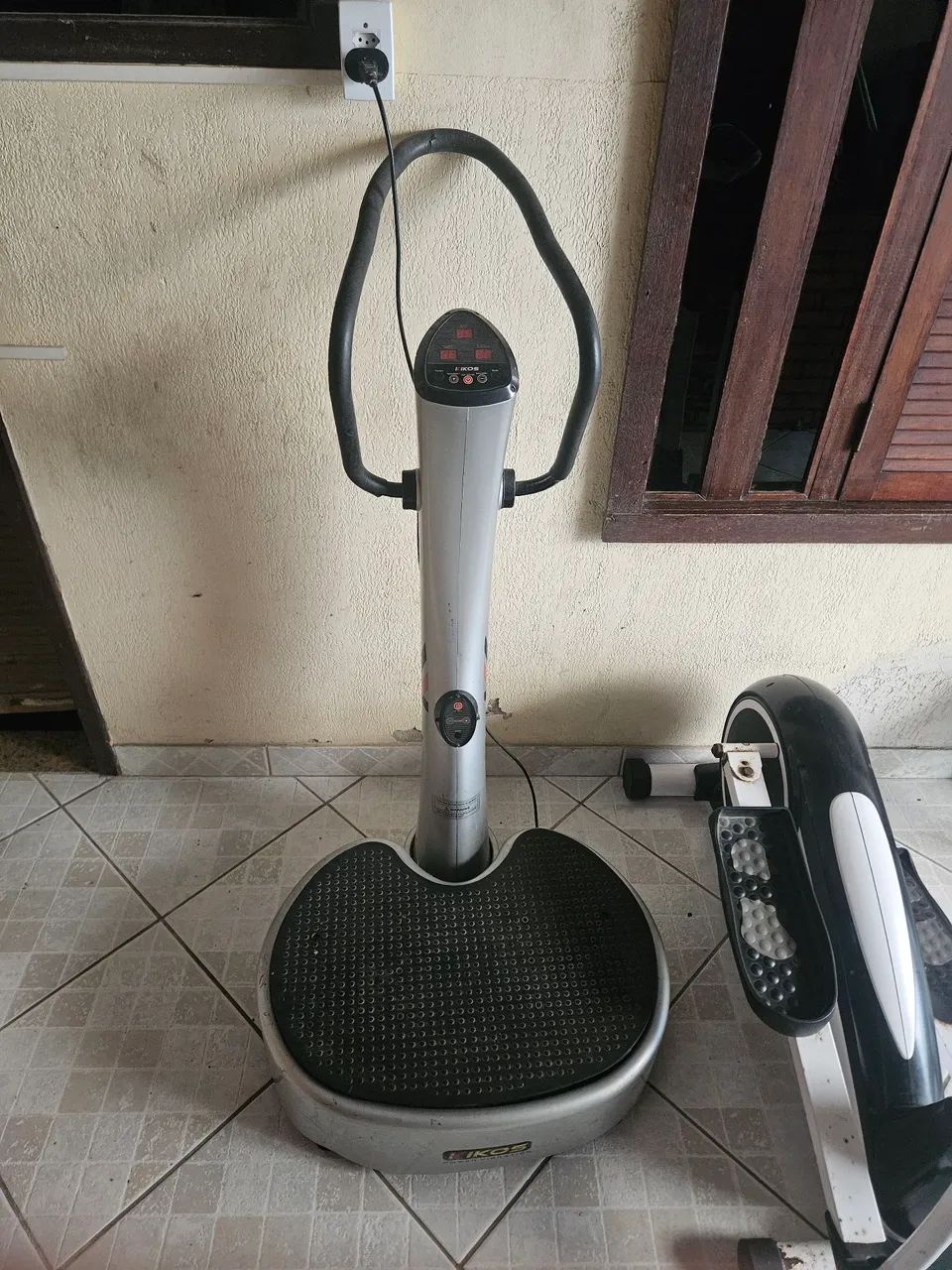 ELIPTICO E PLATAFORMA VIBRATÓRIA - Foto 2