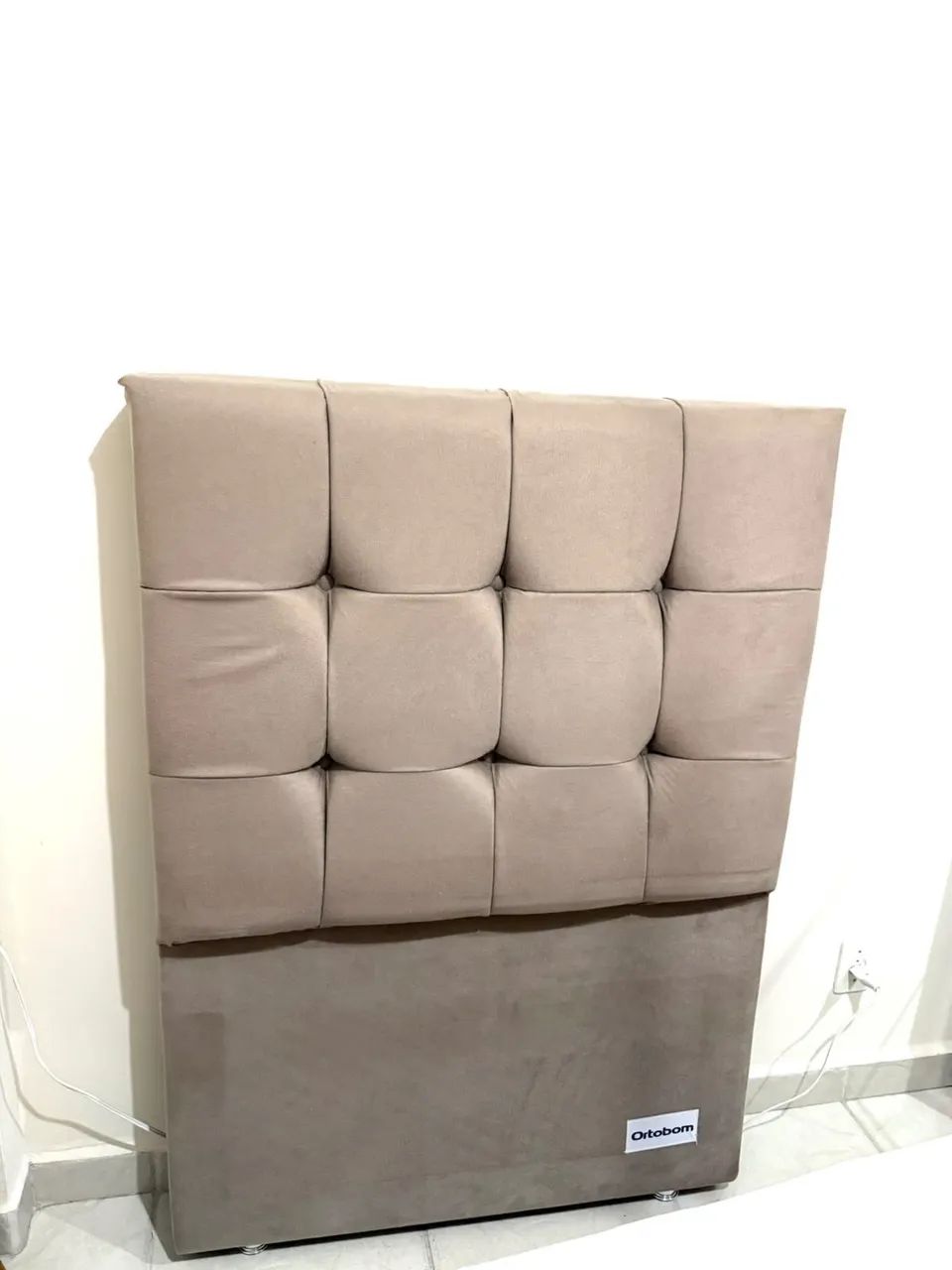 Vendo cabeceira para cama de solteiro 