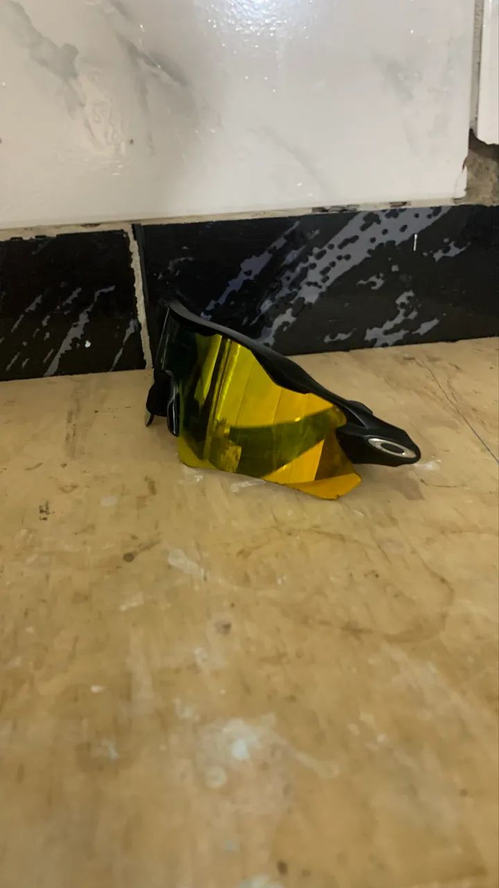 Óculos de Sol Oakley Radar EV Path Preto e Amarelo - Foto 2