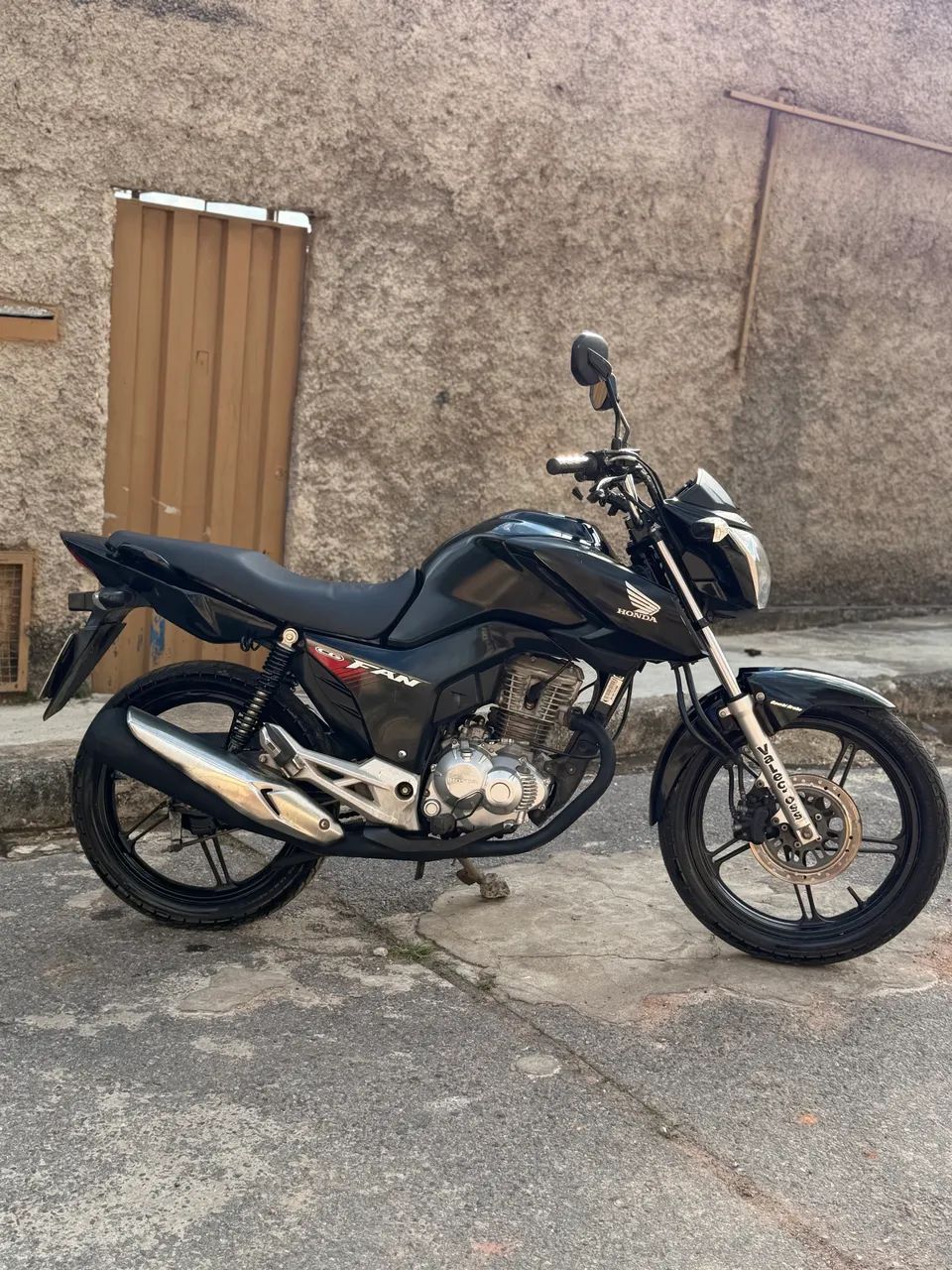Fan 160 2018 muito nova 