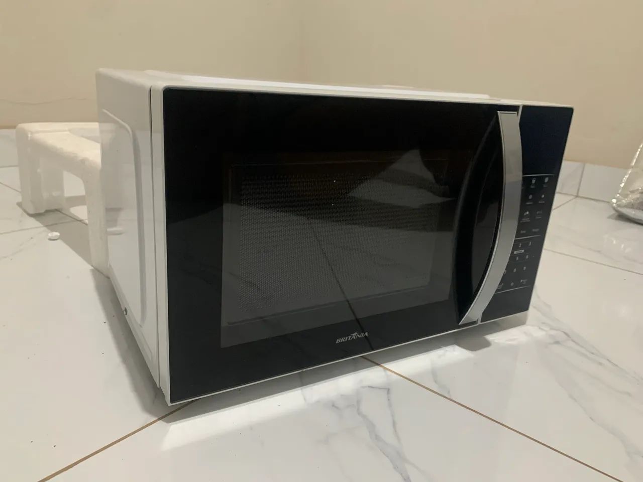 Microondas Brit ânia NOVO - Foto 2
