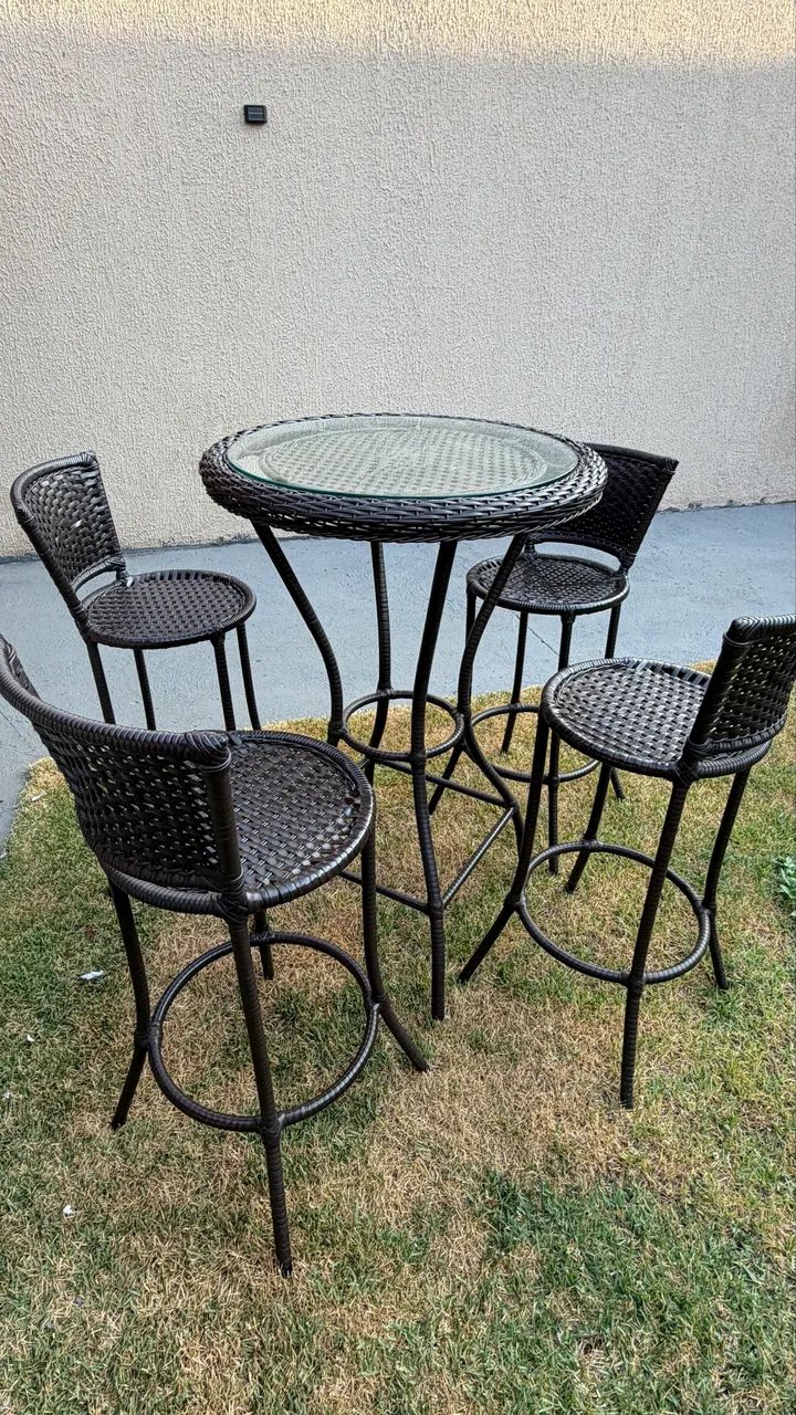 Mesa Bistrô sintética 