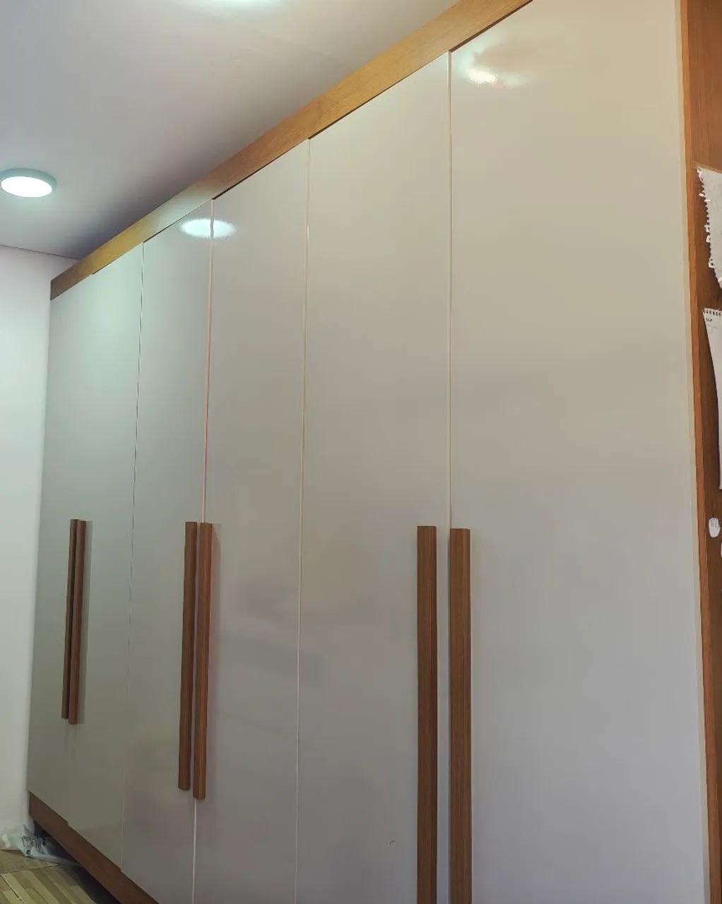 Vende-se guarda roupa 