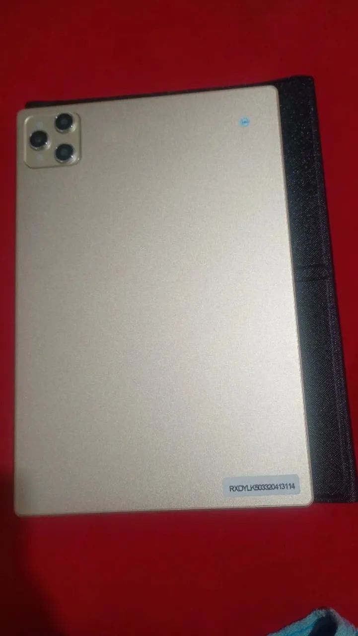 Vende- se tablet novo na caixa.