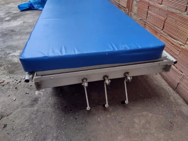 Cama hospitalar com regulagens e colchao em Queimados - Foto 3