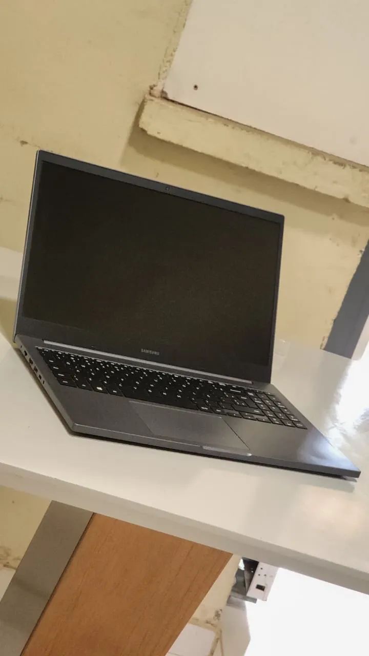 Nome: Notebook Samsung, Celeron 8gb RAM DDR4 256GB 
