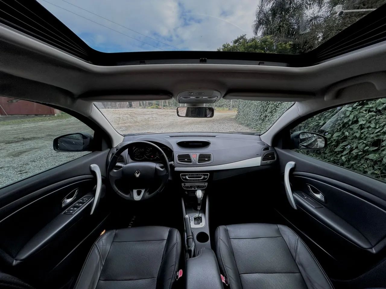 Renault Fluence Sed. Dynamique 2.0 16V Flex Aut. 2011 - Foto 2