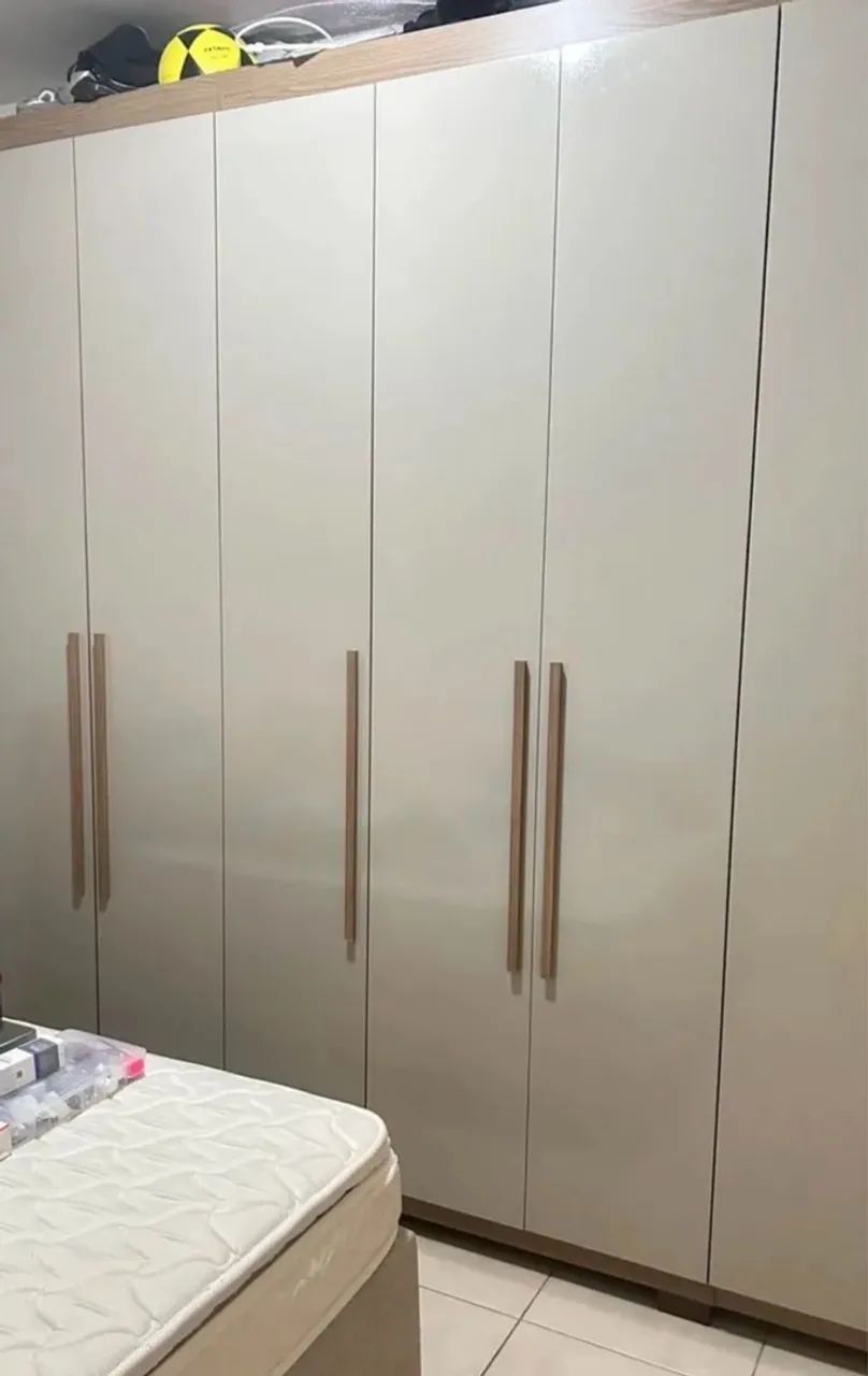 Guarda roupa casal 